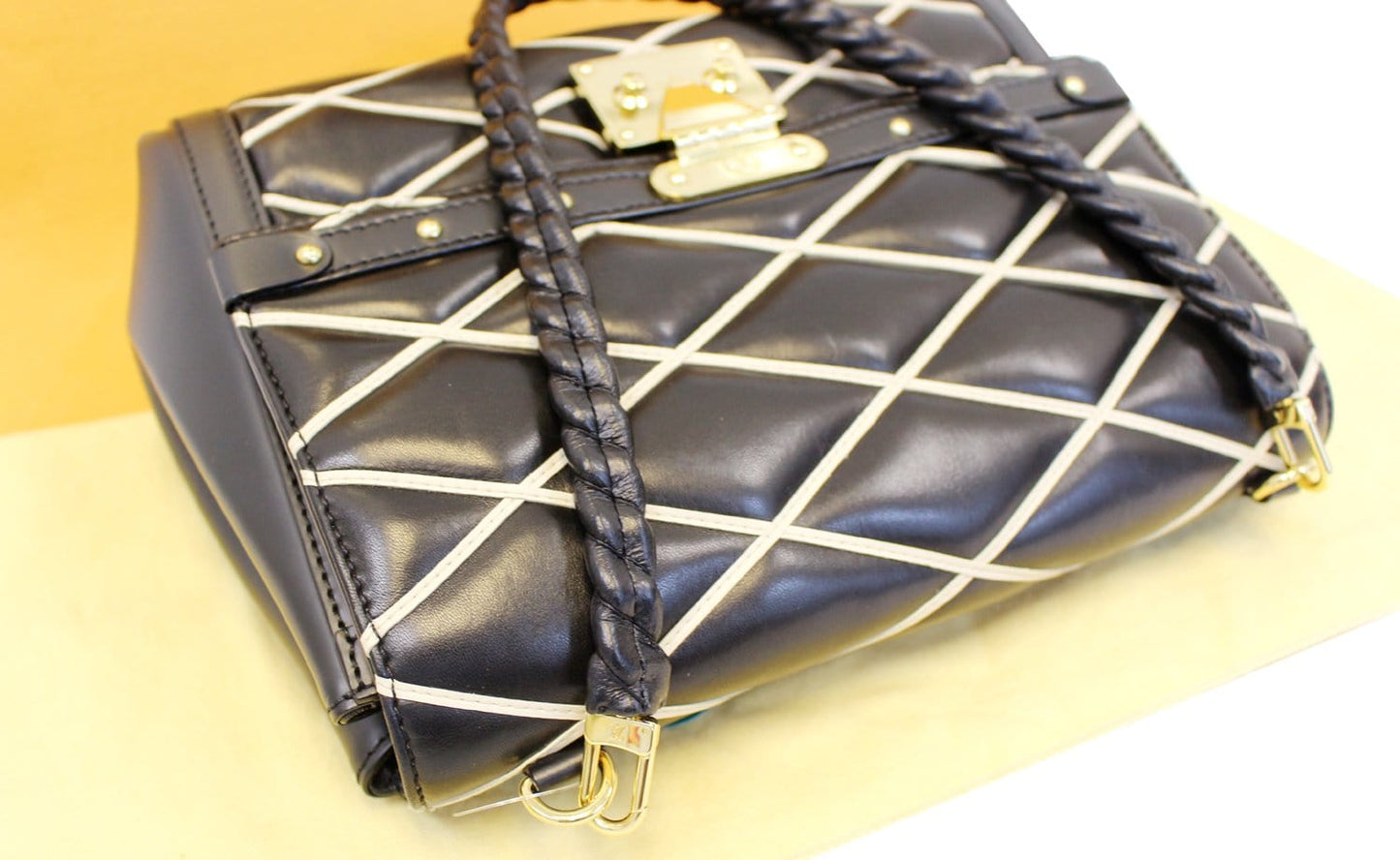 LOUIS VUITTON Lambskin Leather Malletage Pochette Flap Shoulder Bag - 20% Off