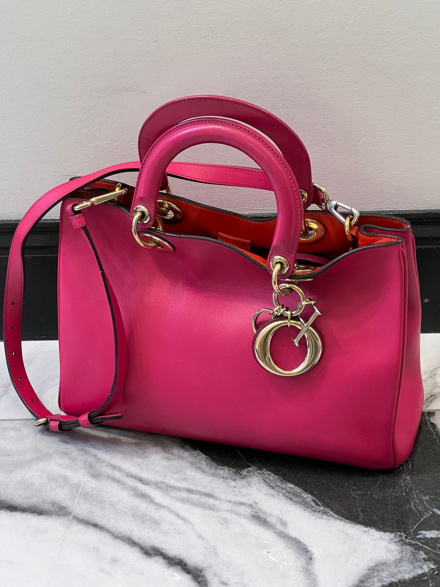 DIOR Smooth Calfskin Large Diorissimo Tote Fuchsia