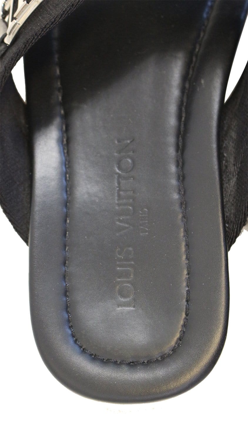LOUIS VUITTON Black Men's Hamptons Thong Flip Flops Size 8
