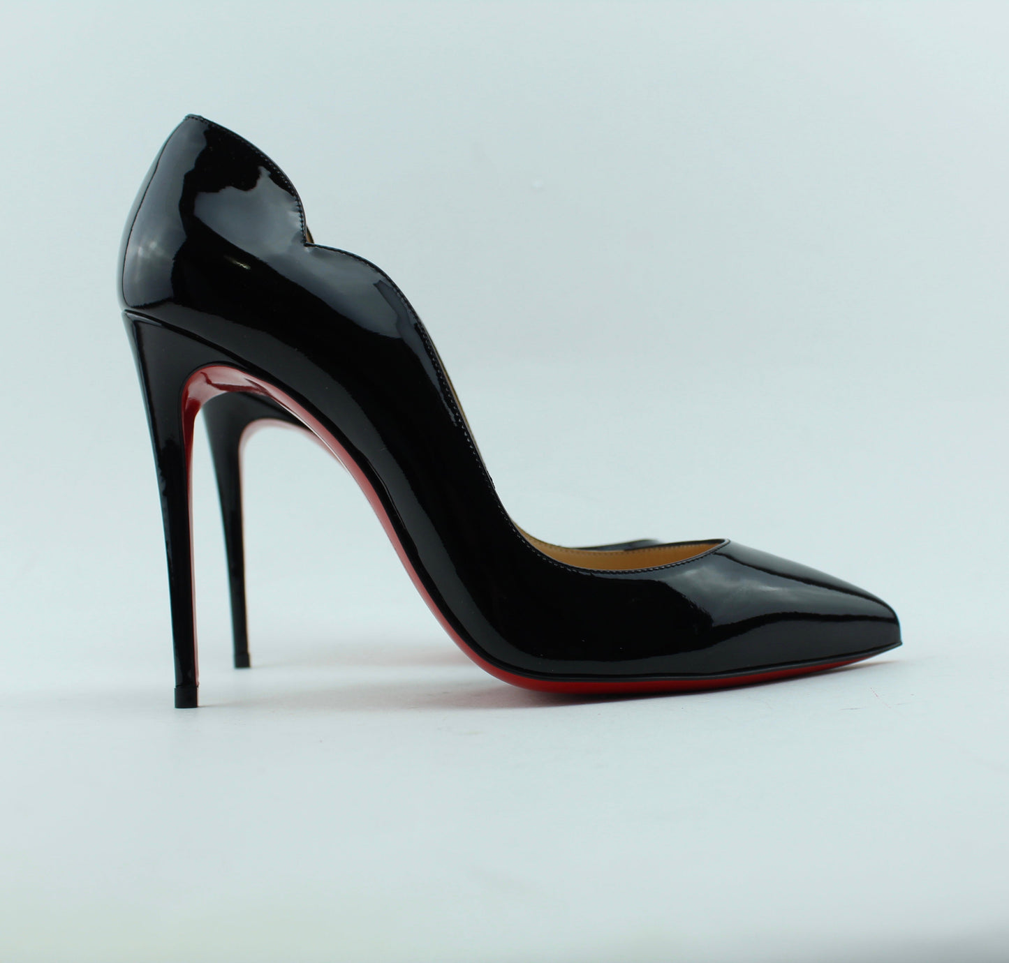 CHRISTIAN LOUBOUTIN HOT CHIC 100mm SIZE 38.5