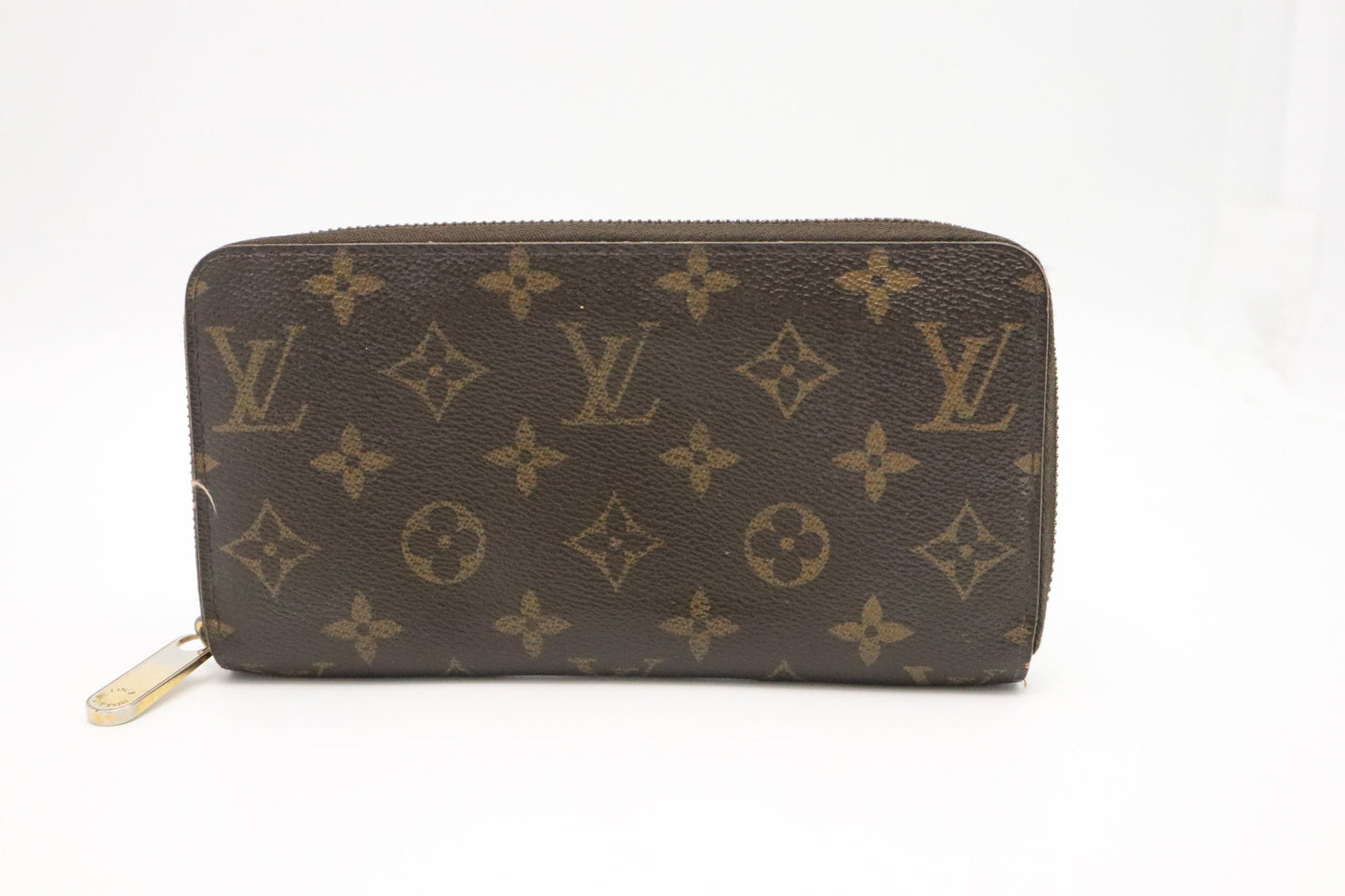Louis Vuitton Long Zippy Wallet in Monogram Canvas