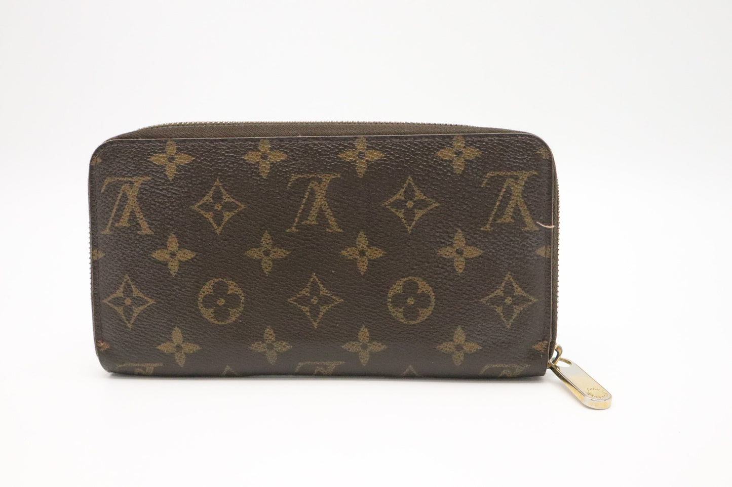 Louis Vuitton Long Zippy Wallet in Monogram Canvas