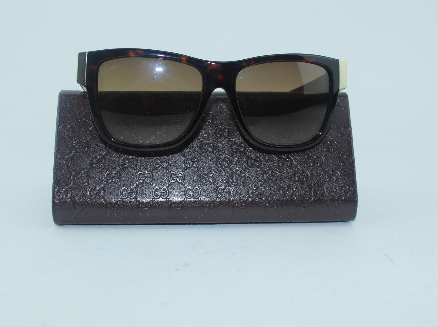 GUCCI  SUNGLASSES