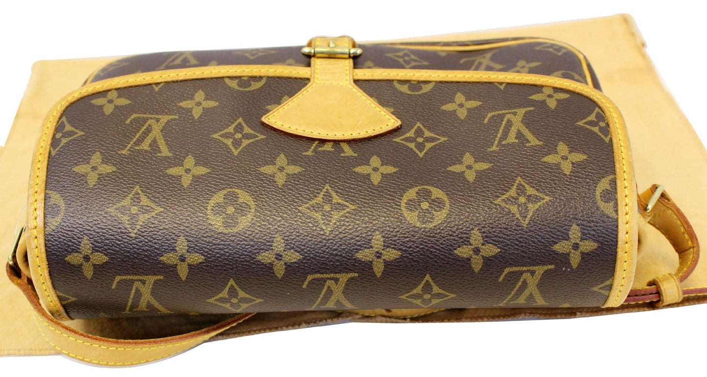 LOUIS VUITTON Monogram Canvas Sologne Crossbody Shoulder Bag