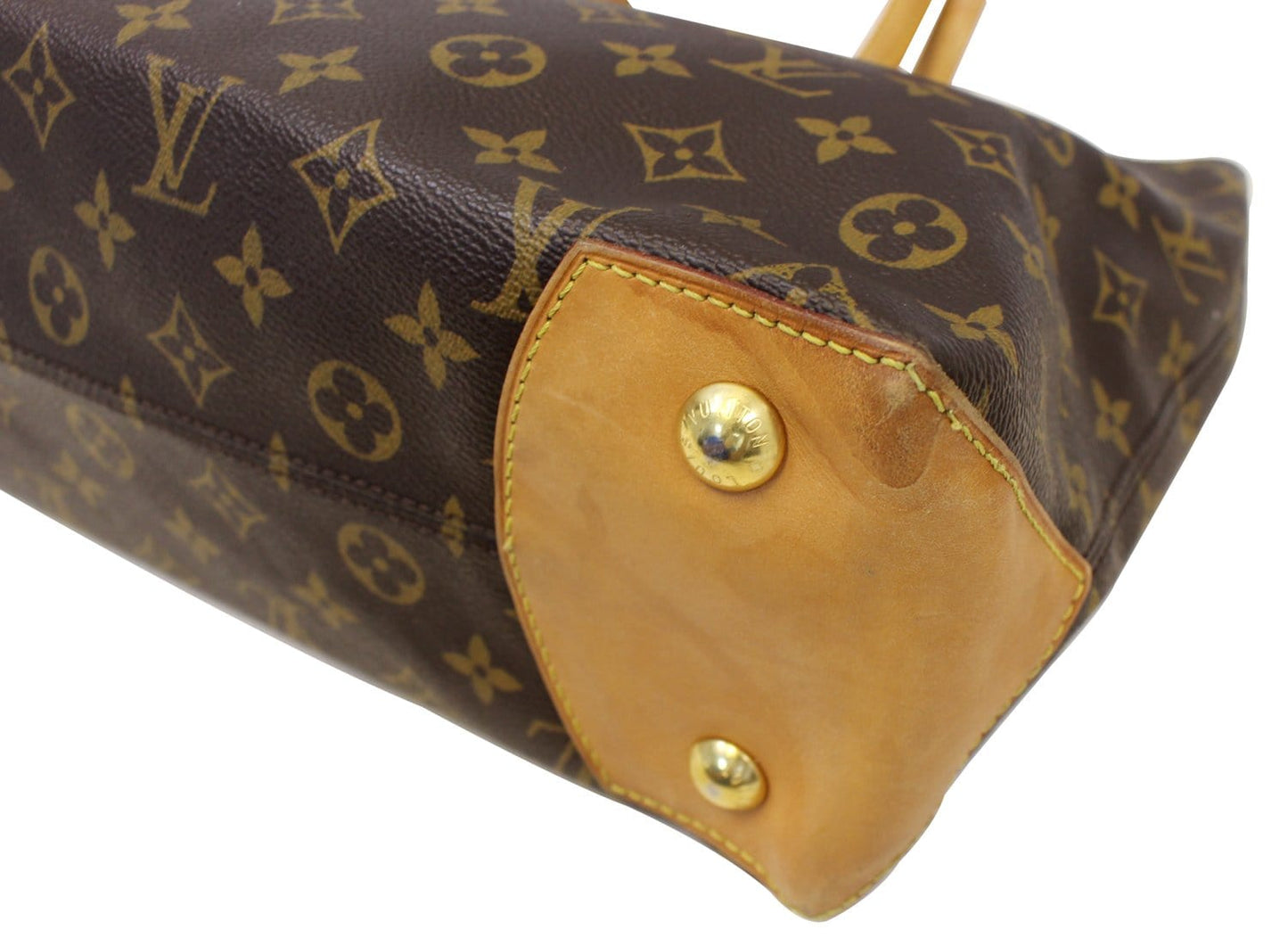 LOUIS VUITTON Monogram Canvas Wilshire MM Shoulder Bag