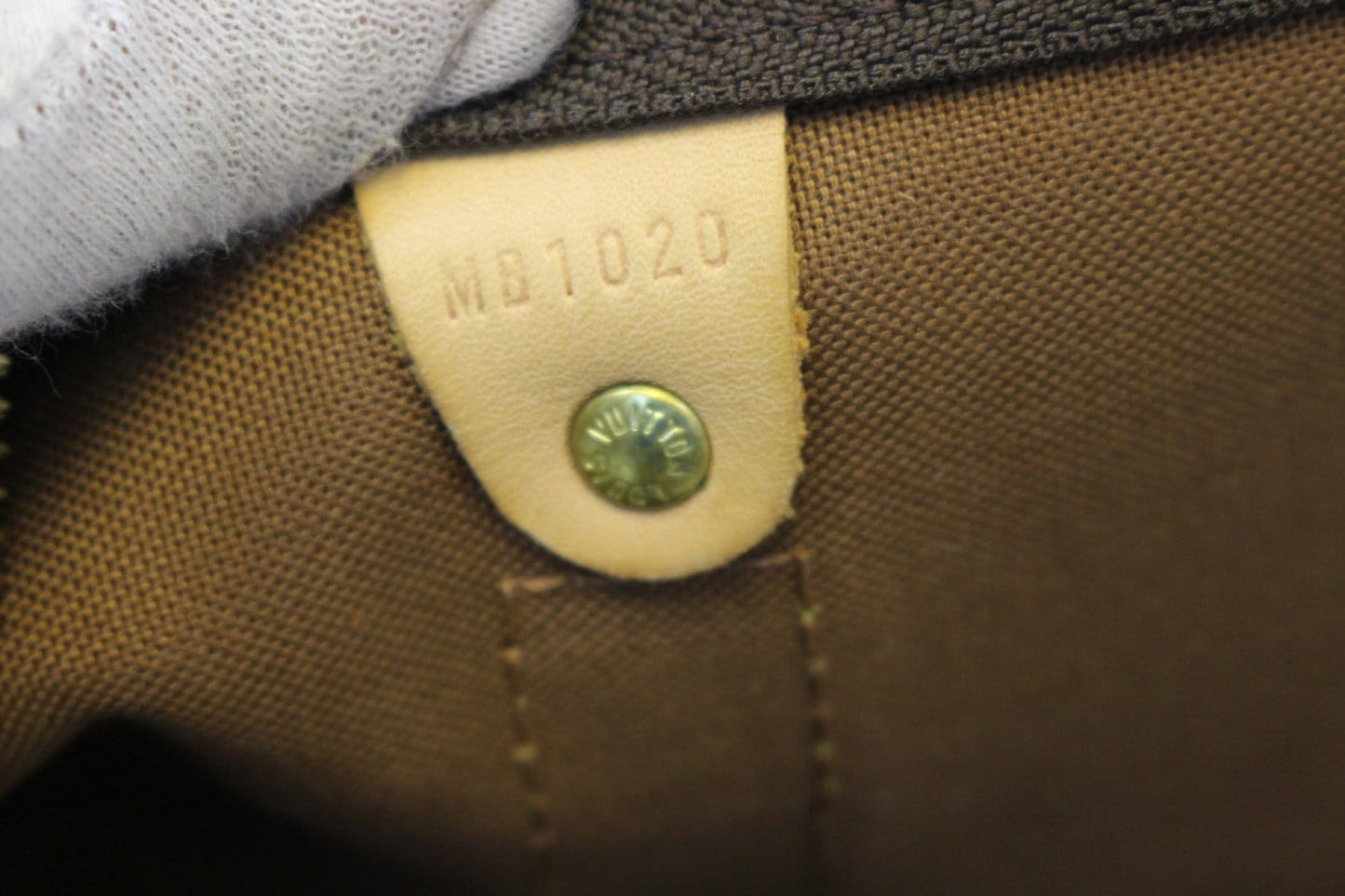 LOUIS VUITTON Monogram Canvas Brown Keepall 60 Bandouliere Travel Bag