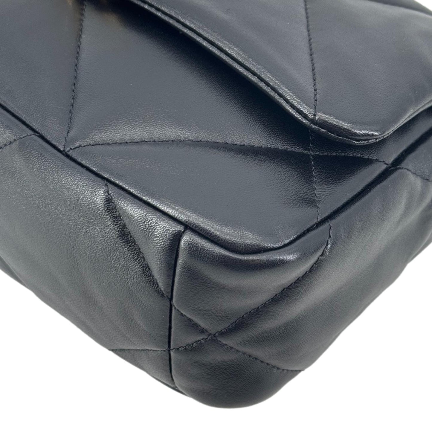 CHANEL 19 Flap Shiny Lambskin Leather Shoulder Bag Black