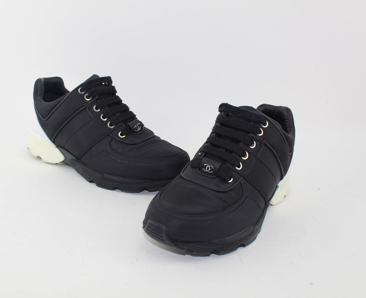 CHANEL TRAINERS SIZE 37.5