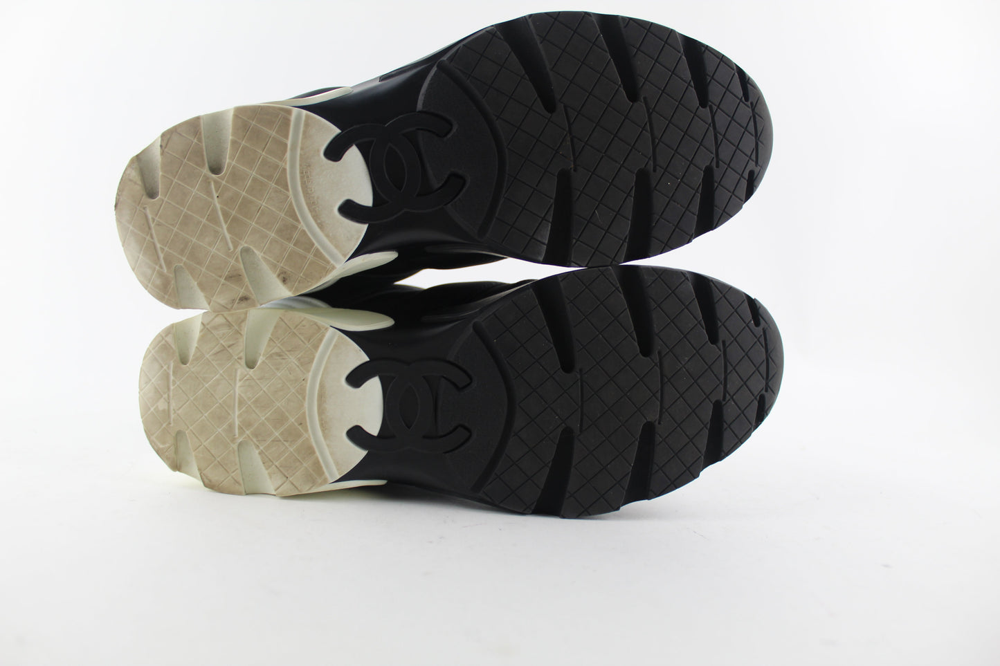 CHANEL TRAINERS SIZE 37.5