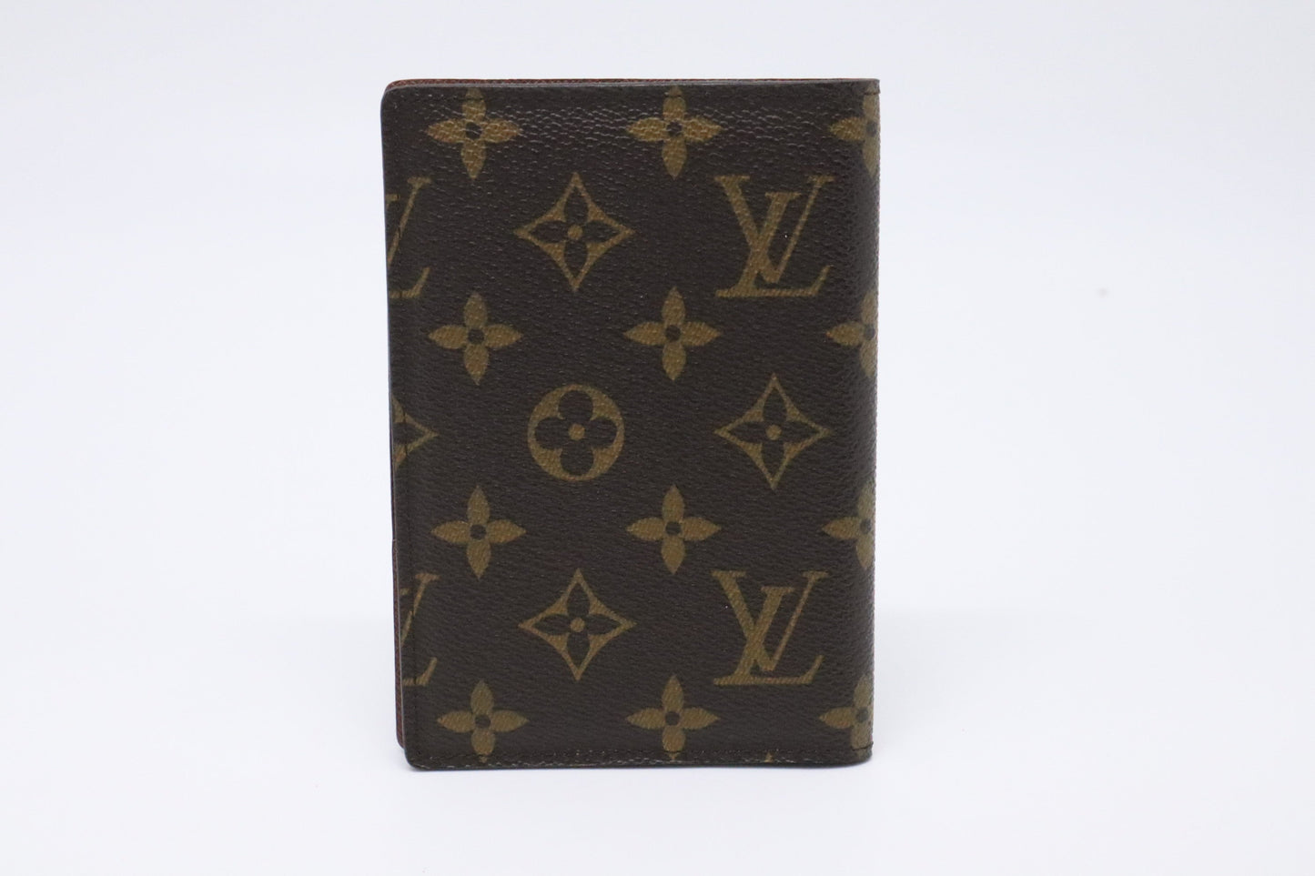Louis Vuitton Passport Case in Monogram Canvas