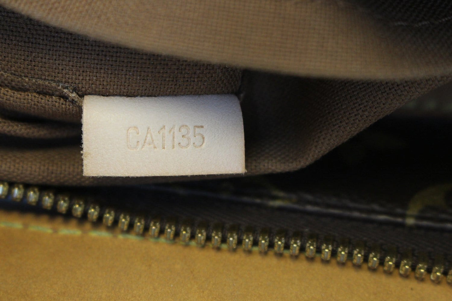 LOUIS VUITTON Monogram Canvas Sully MM Shoulder Bag