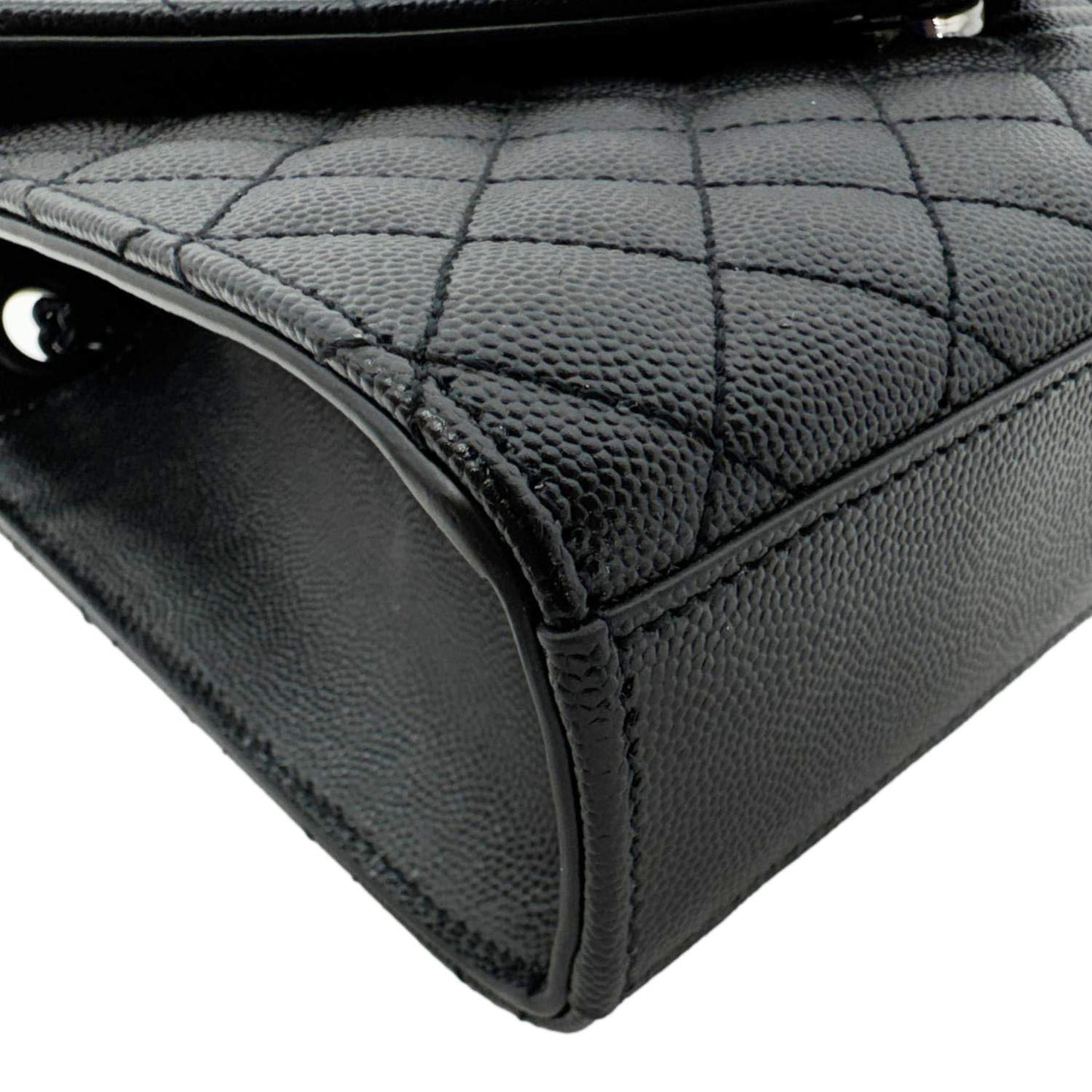 YVES SAINT LAURENT Envelope Medium Grain De Poudre Leather Shoulder Bag Black