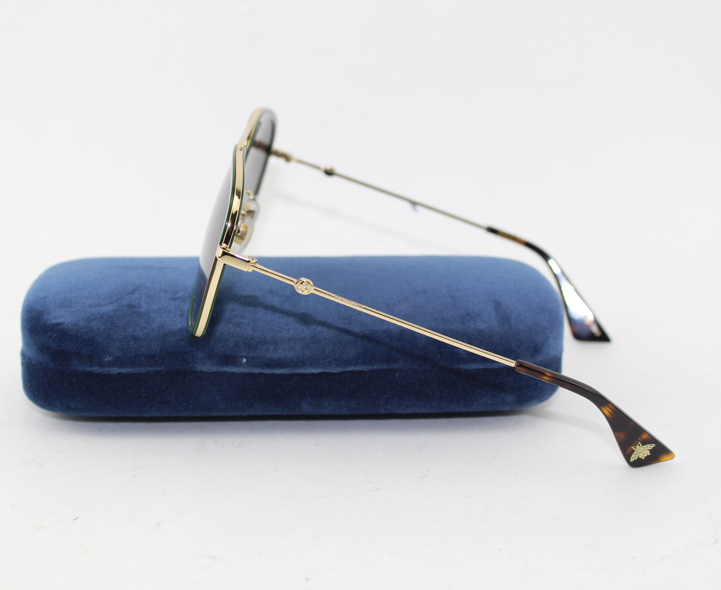 GUCCI  SUNGLASSES