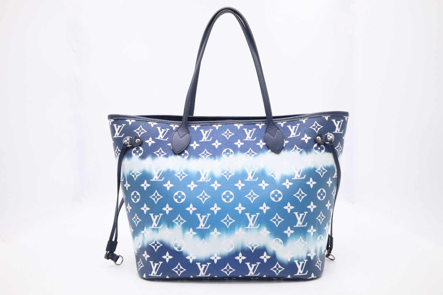 Neverfull MM in Blue Escale Monogram Canvas