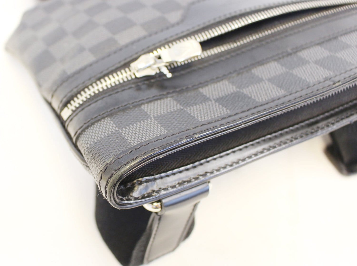 LOUIS VUITTON Damier Graphite Pochette Bosphore Crossbody Bag