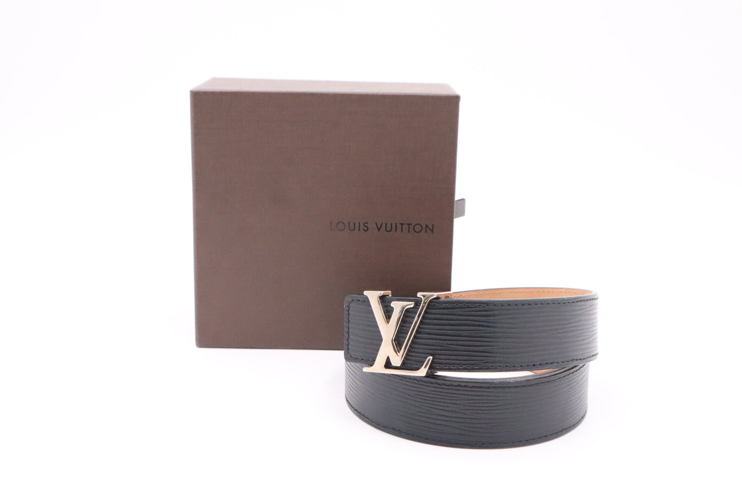 Louis Vuitton Belt in Black Epi Leather