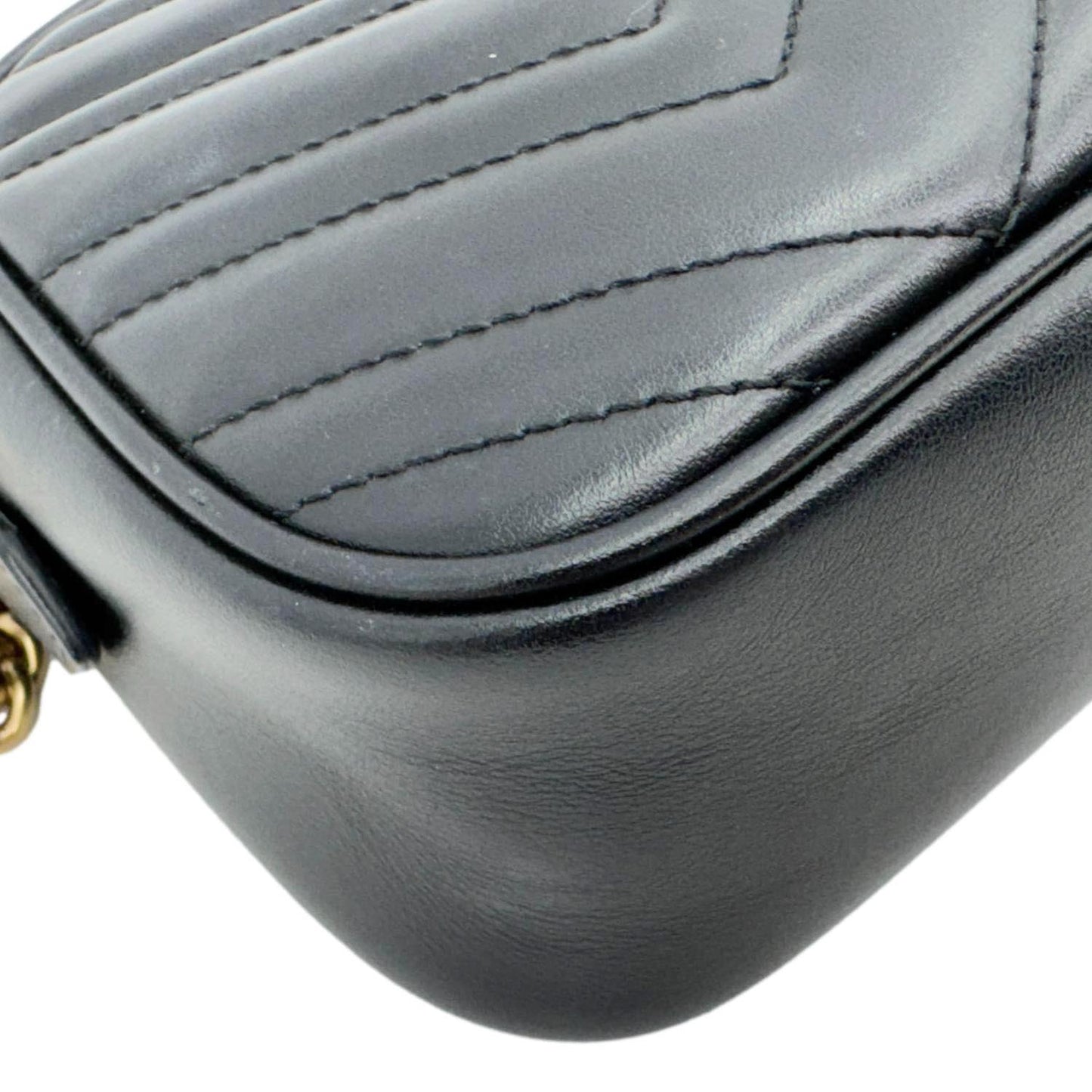 GUCCI GG Marmont Small Matelasse Chevron Leather Camera Bag Black 447632