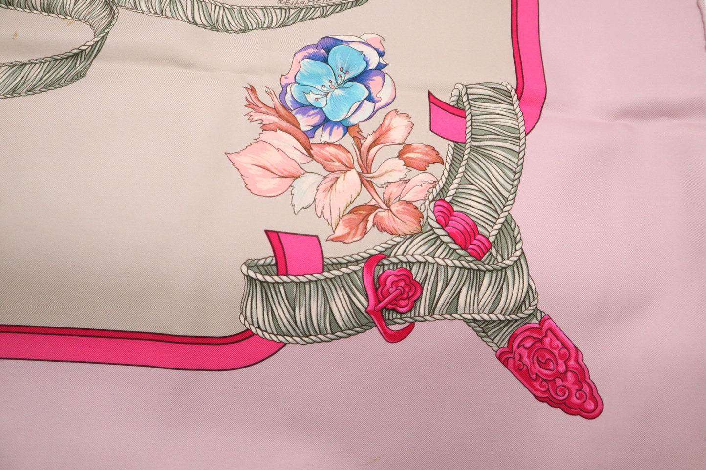 Hermes Regina Carre in Silk