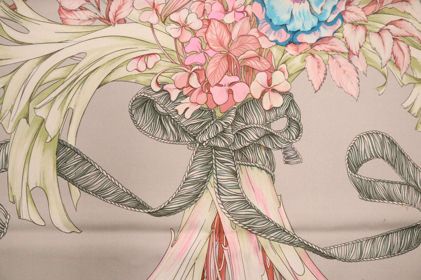 Hermes Regina Carre in Silk