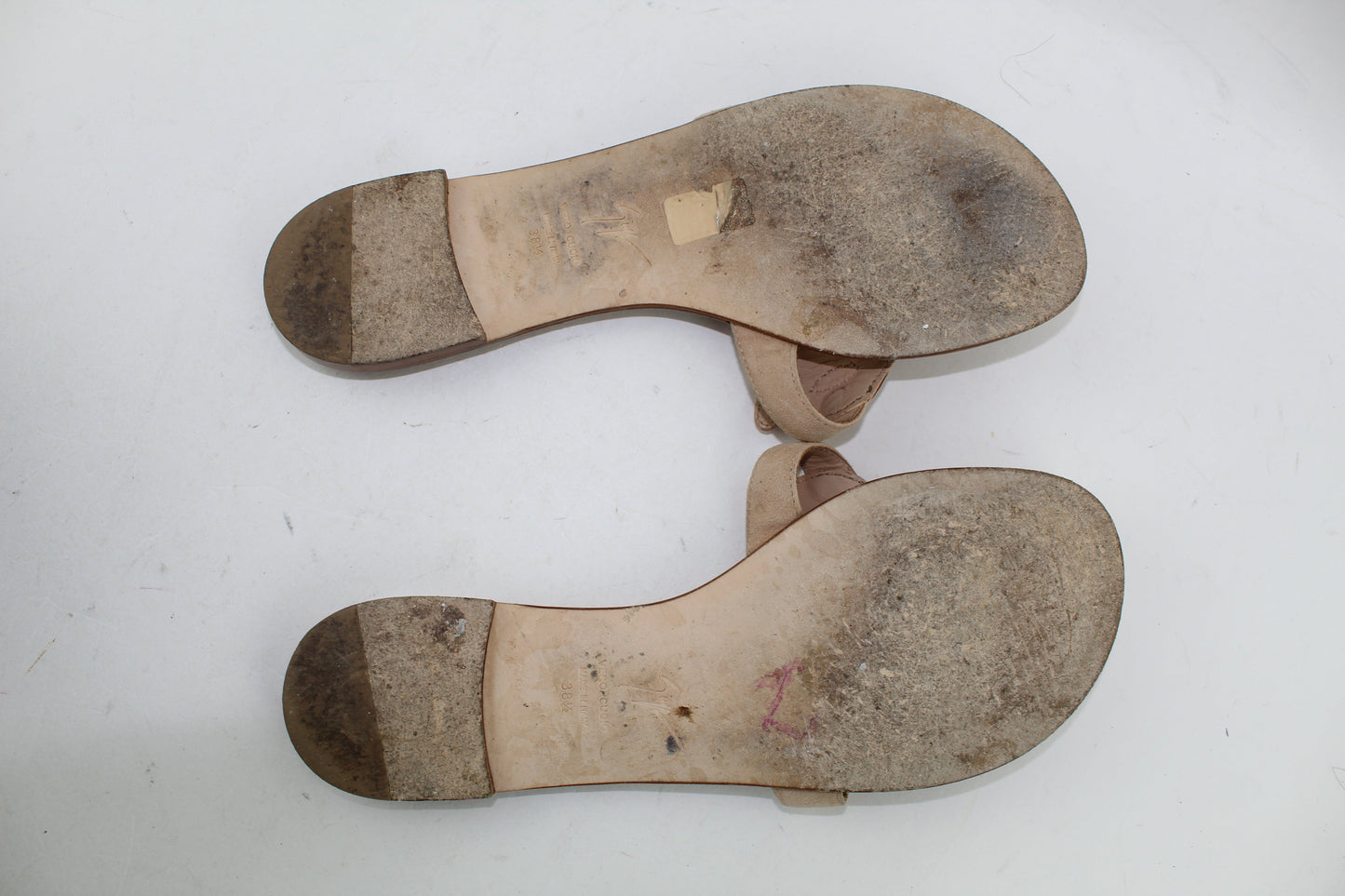 GIUSEPPE ZANOTTI WINGED THONG FLAT SANDAL SIZE 38.5