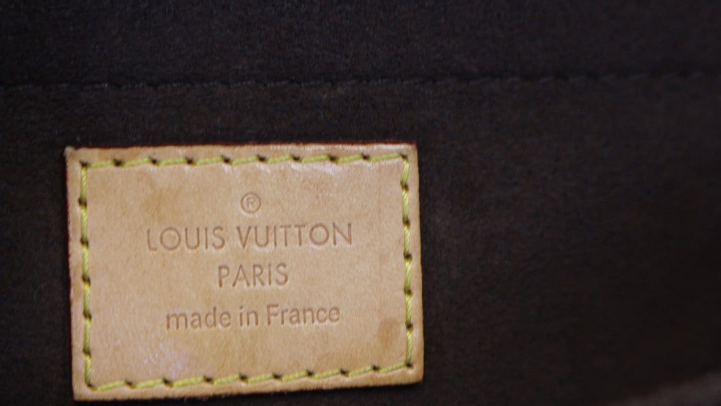 LOUIS VUITTON Monogram Canvas Metis Pochette Crossbody Bag