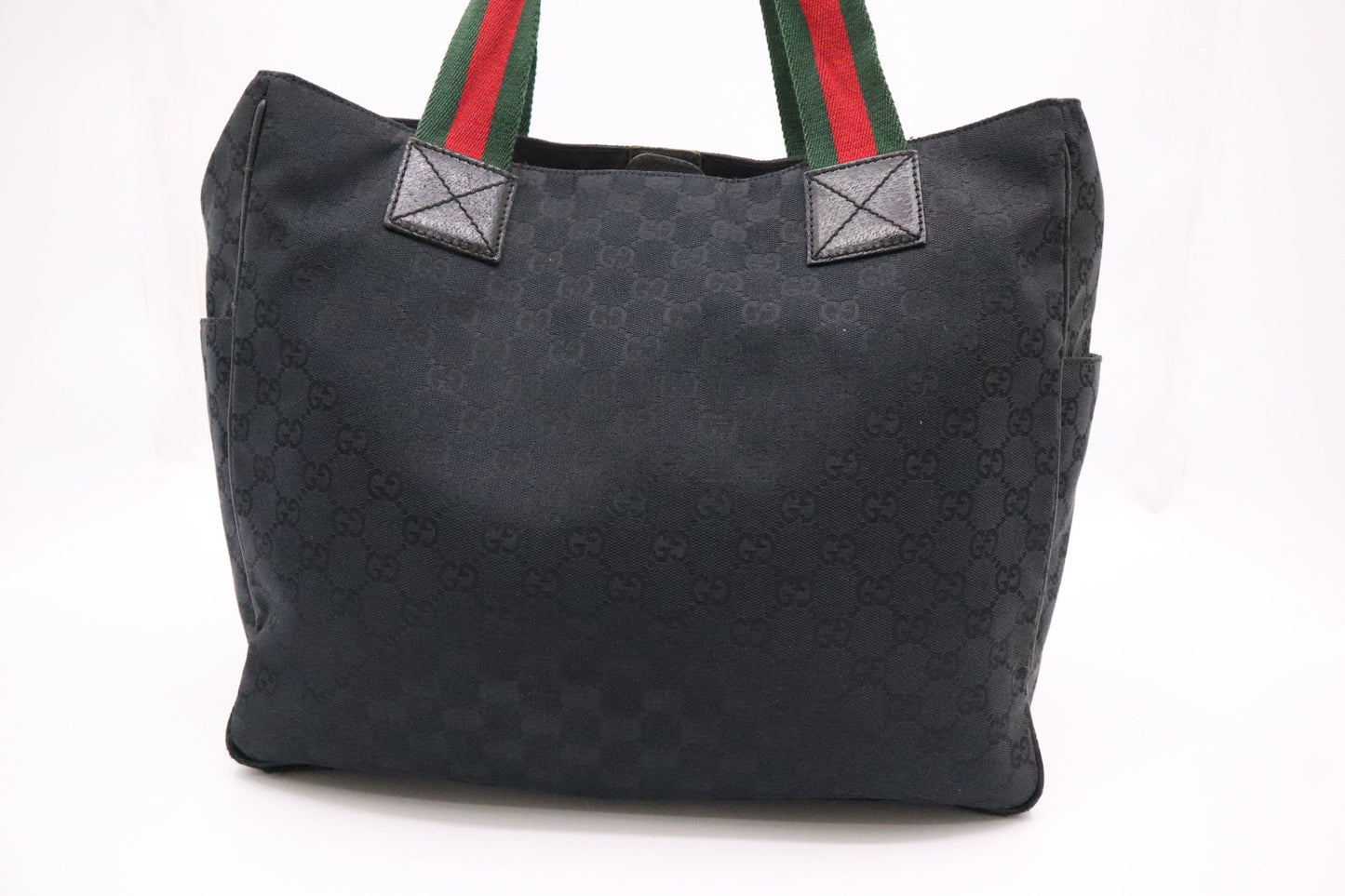 Gucci Shoulder Bag in Black GG Canvas