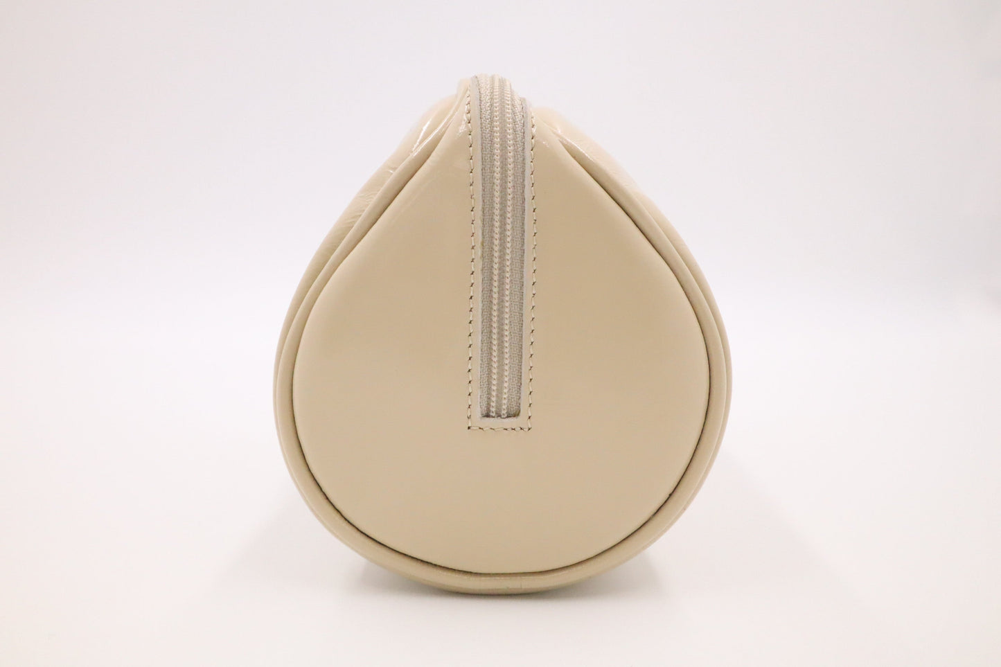 Gucci Cosmetic Pouch in Beige Patent Leather