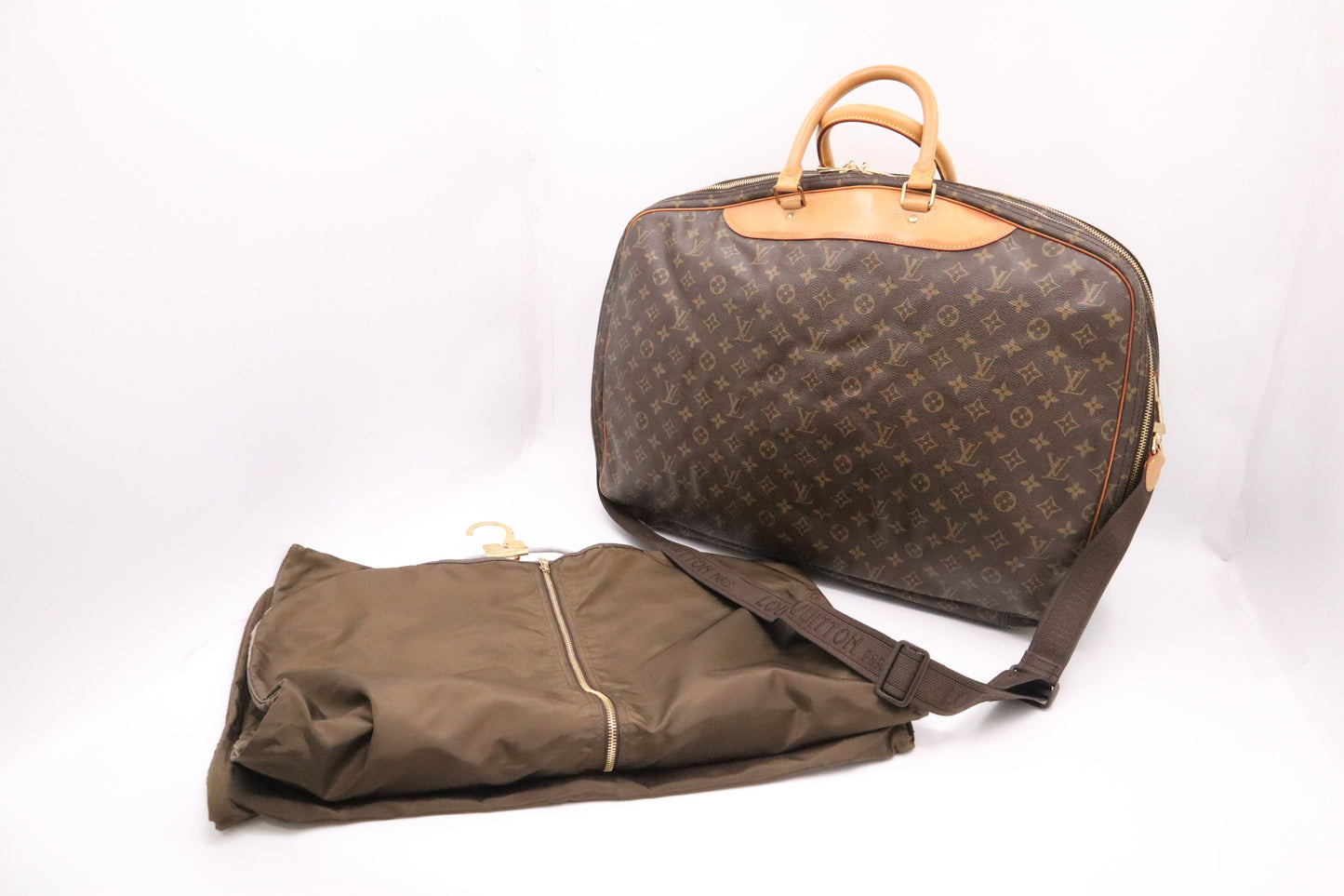 Louis Vuitton Alize 3 Pouches in Monogram Canvas