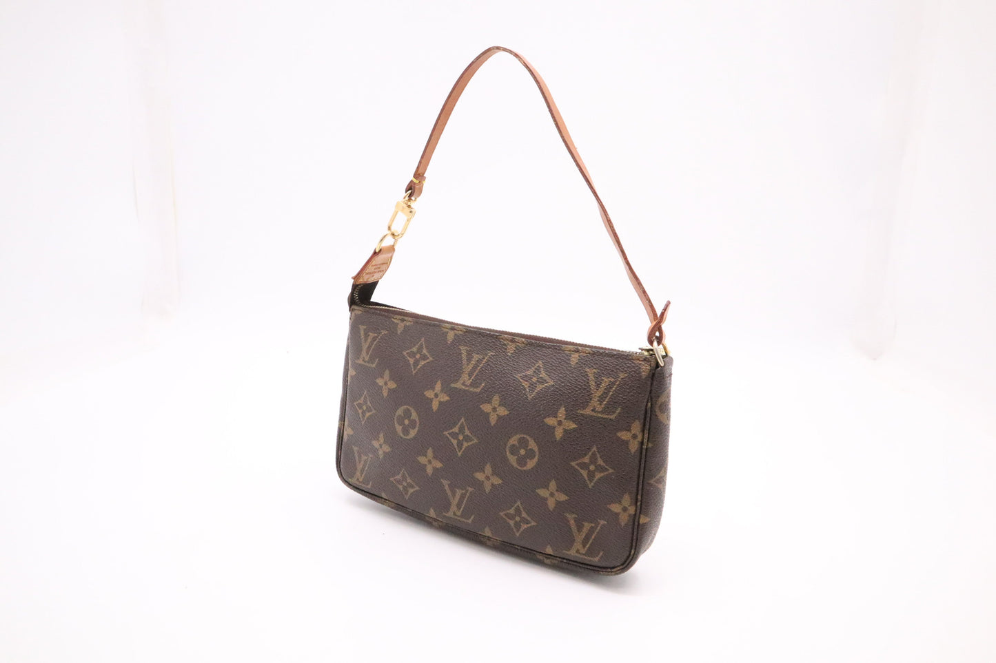Louis Vuitton Pochette Accessoires in Monogram Canvas