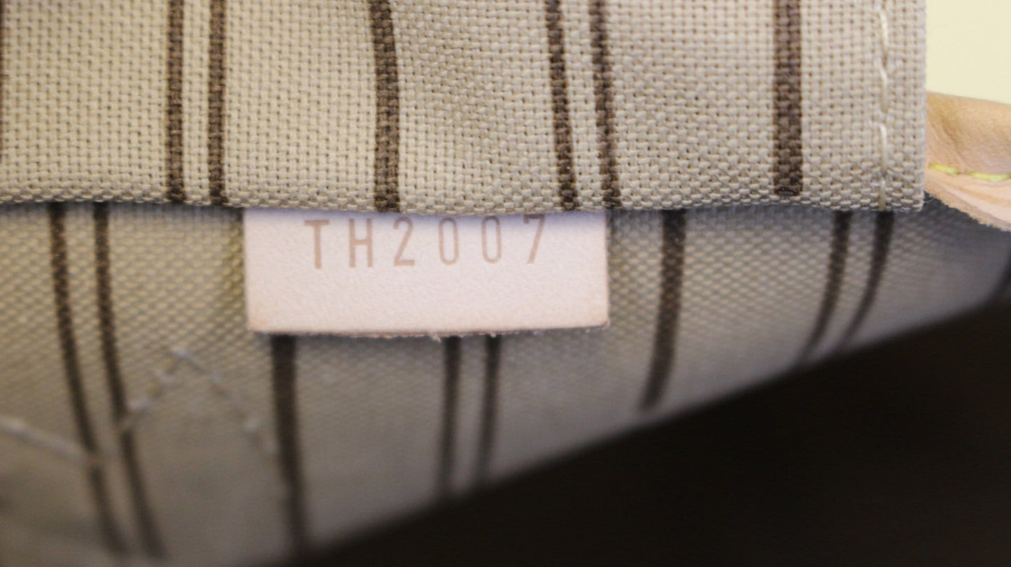 LOUIS VUITTON  Neverfull GM Monogram Canvas Shoulder Bag