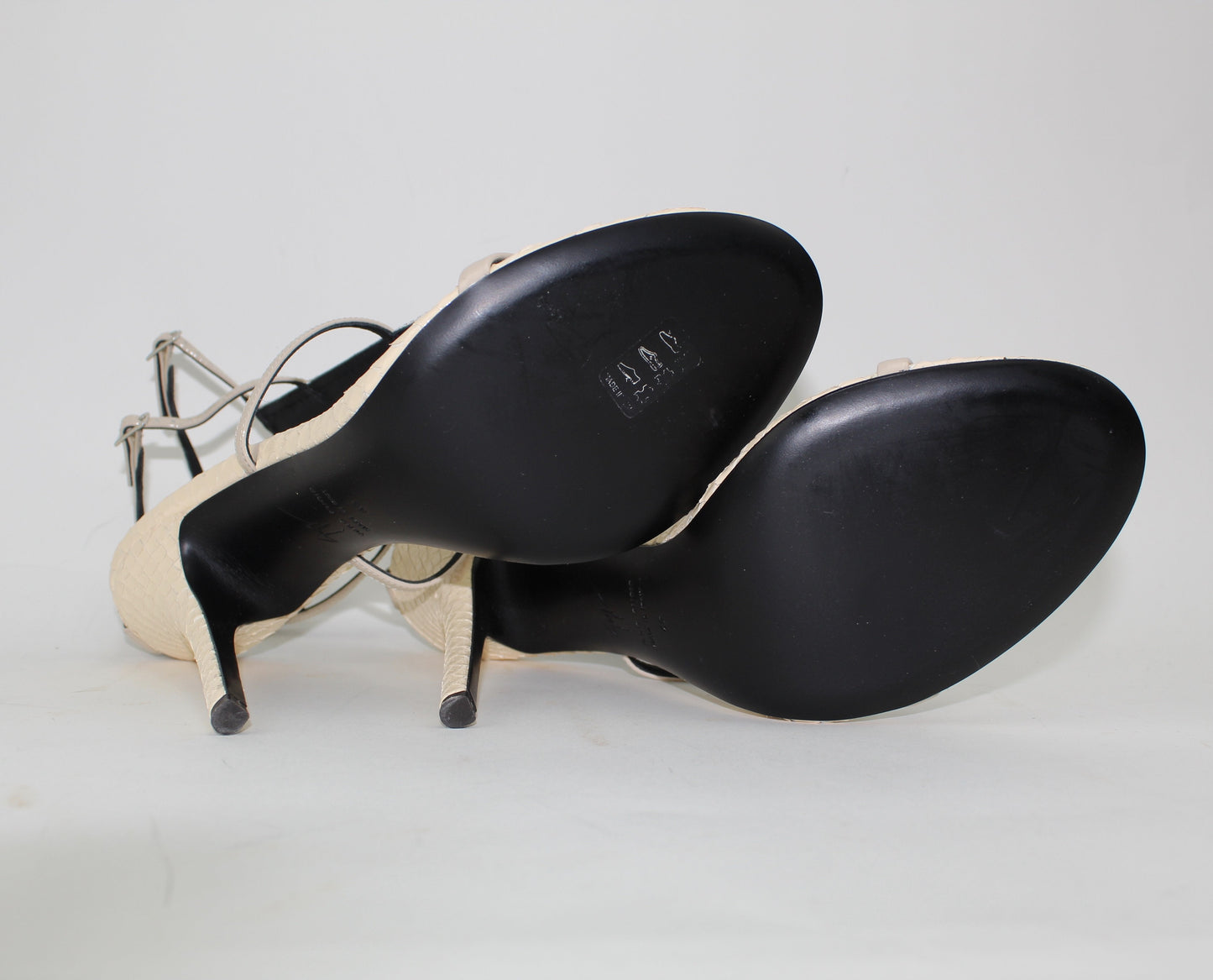 GIUSEPPE ZANOTTI ALIEN CRYSTAL PYTHON EFFECT & PATENT LEATHER SANDAL