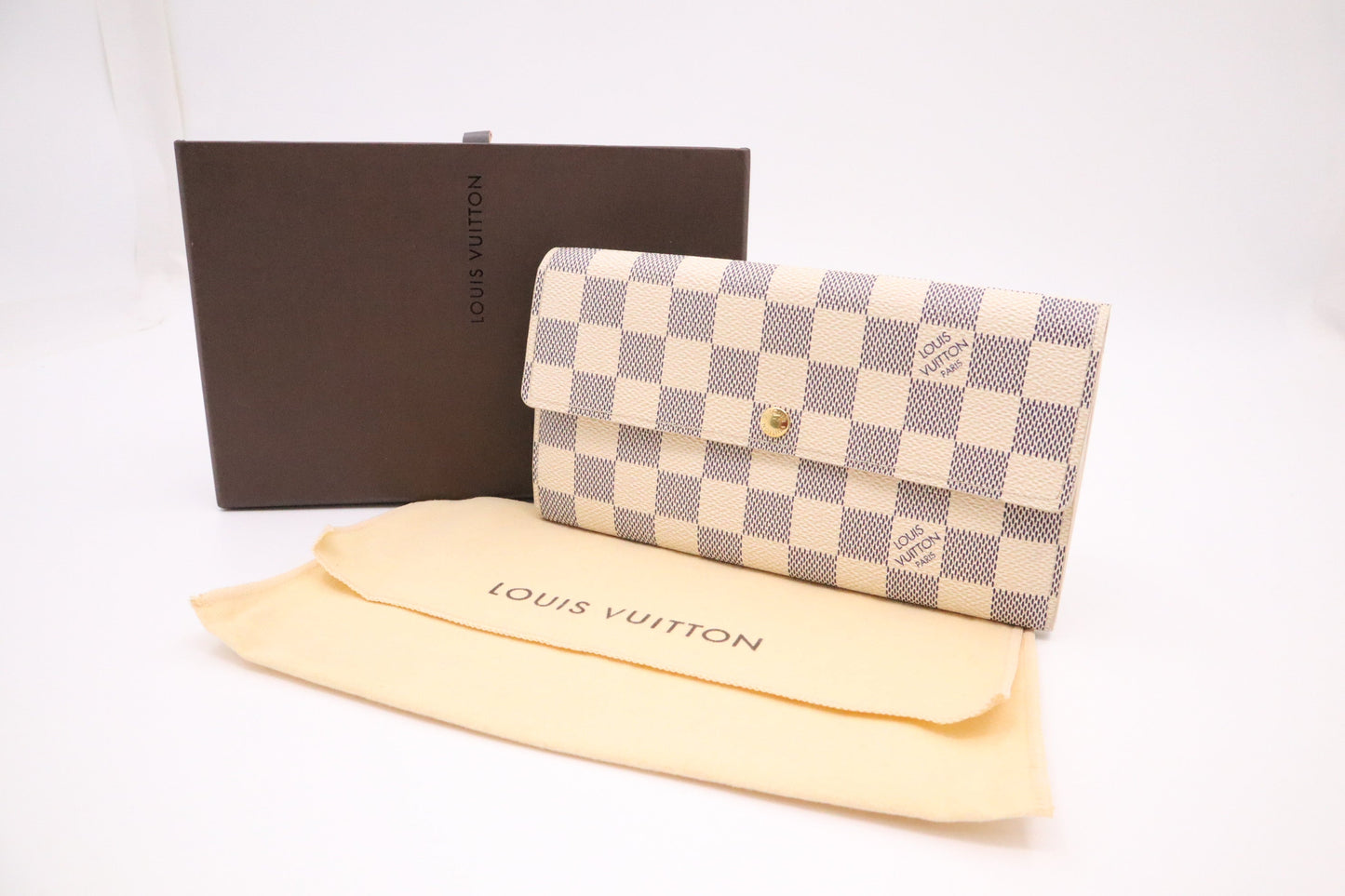 Louis Vuitton Sarah Wallet in Damier Azur Canvas