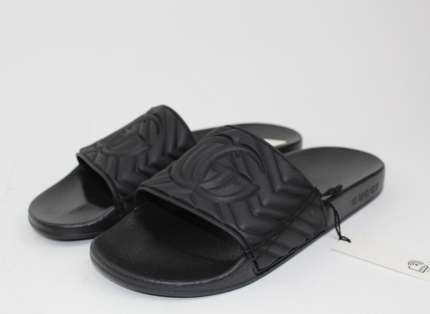 GUCCI DOUBLE G MATELASSÈ SLIDES