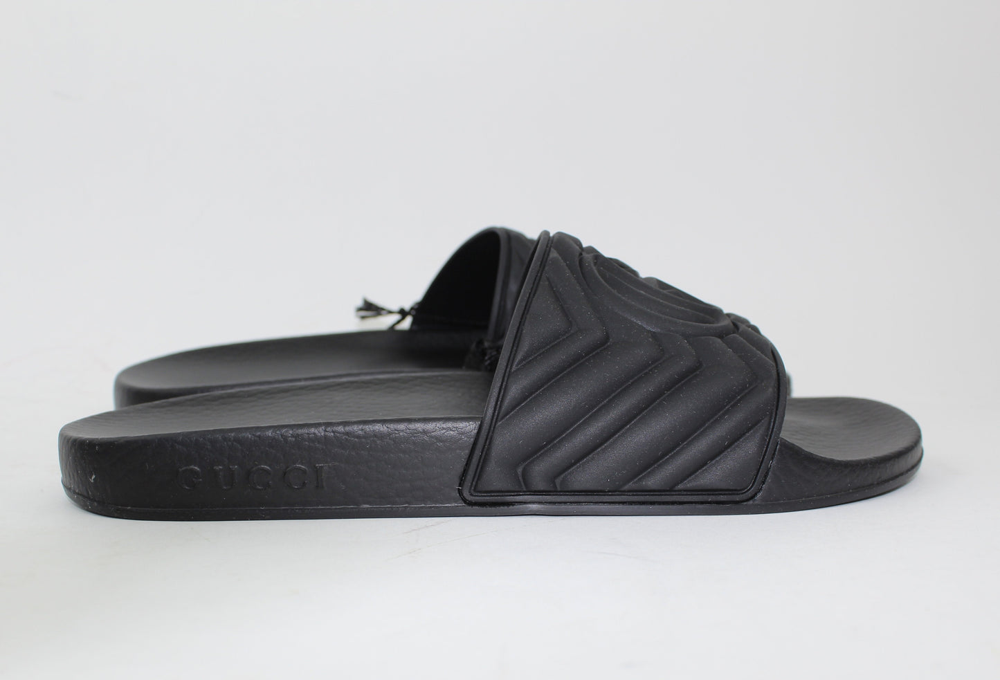 GUCCI DOUBLE G MATELASSÈ SLIDES