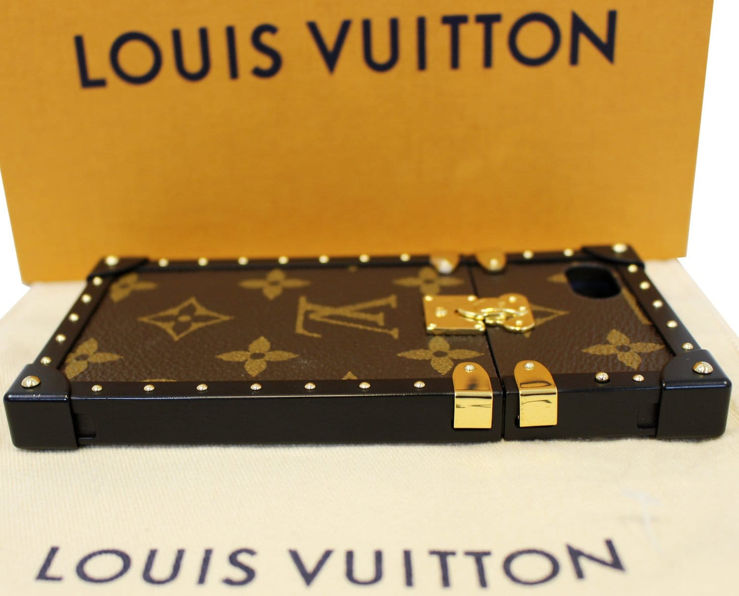 LOUIS VUITTON Eye-Trunk Monogram Eclipse IPhone 7 Case Brown  - Final Sale