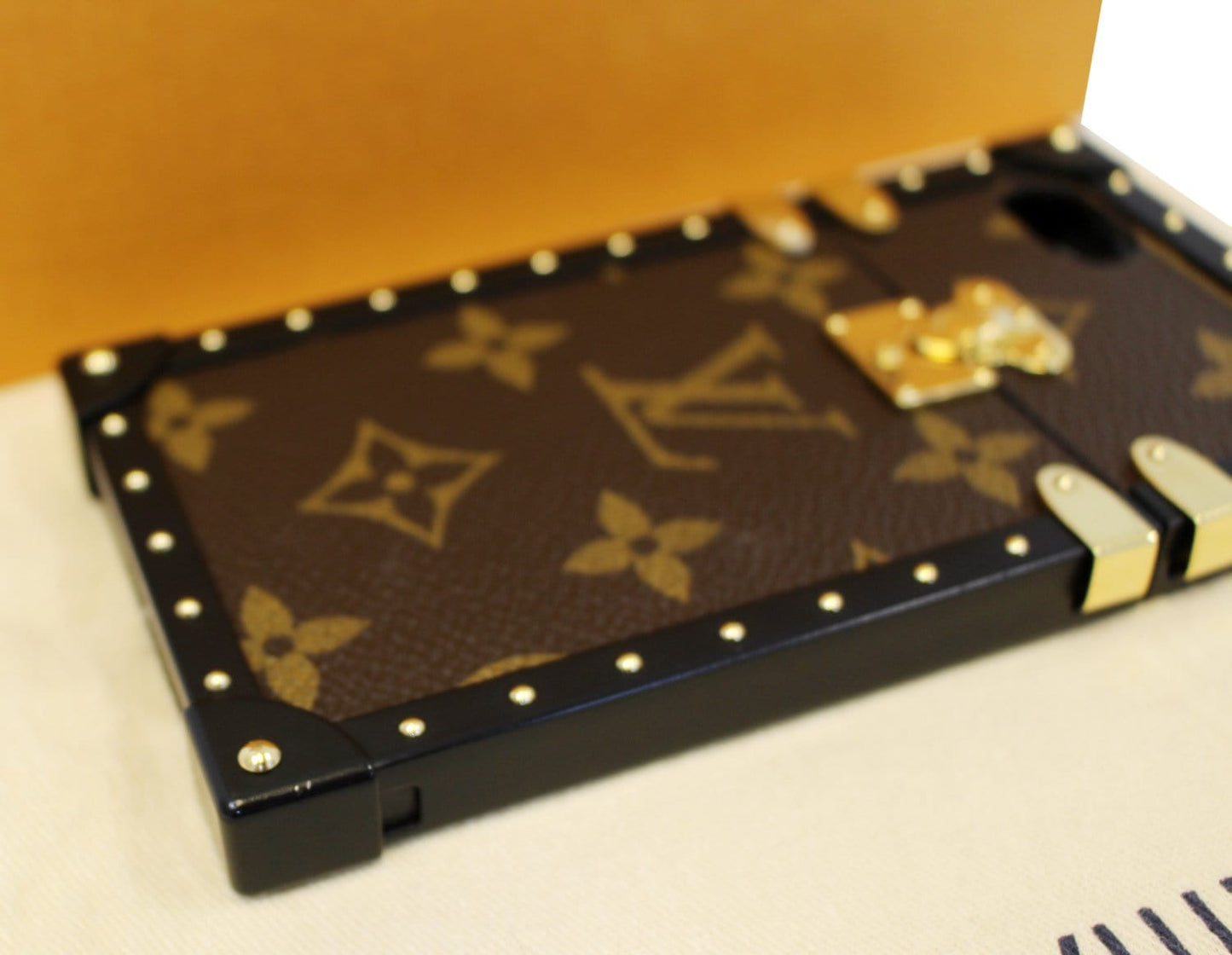 LOUIS VUITTON Eye-Trunk Monogram Eclipse IPhone 7 Case Brown  - Final Sale