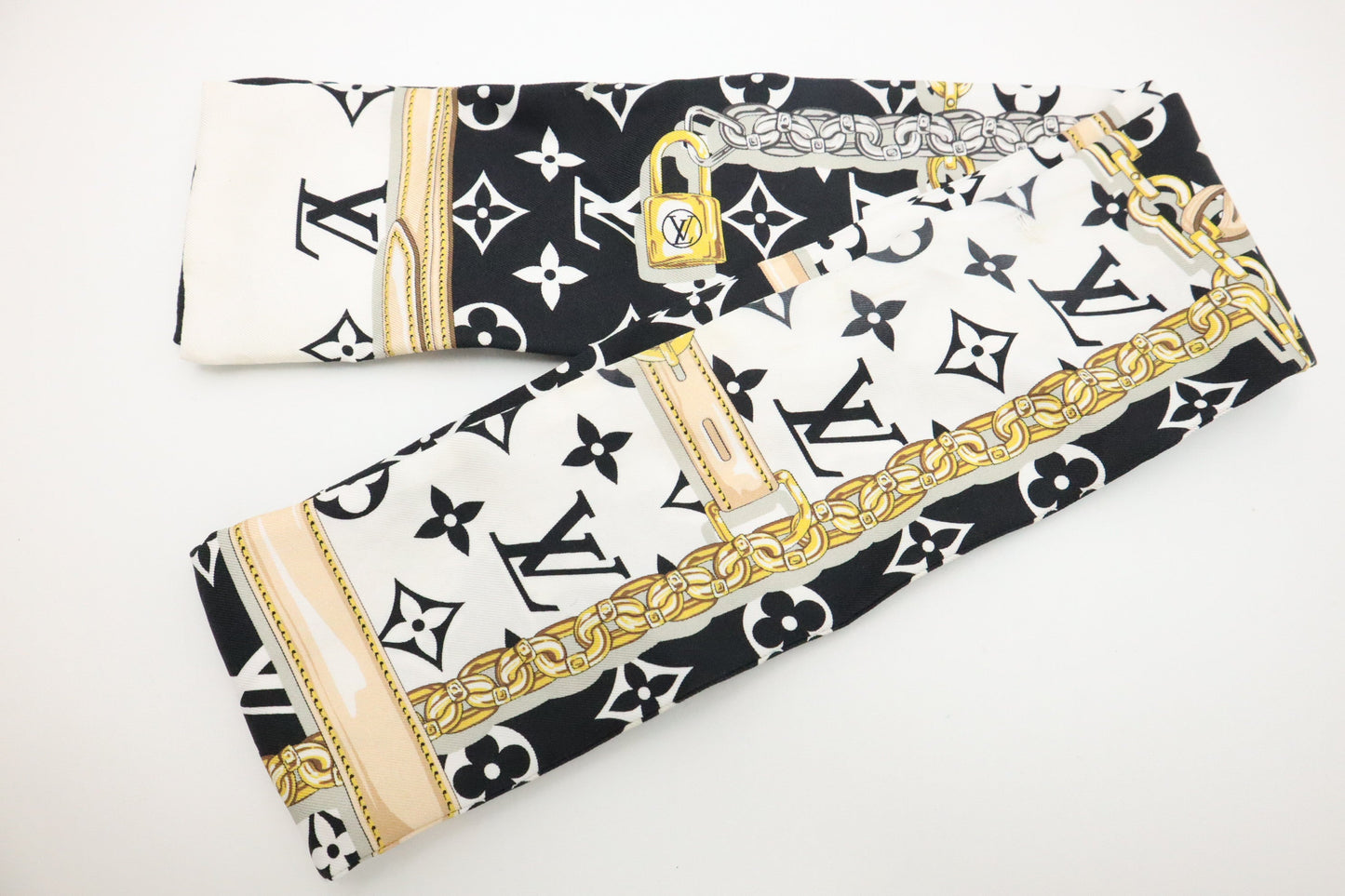 Louis Vuitton Confidential Bandeau in Black & White Silk