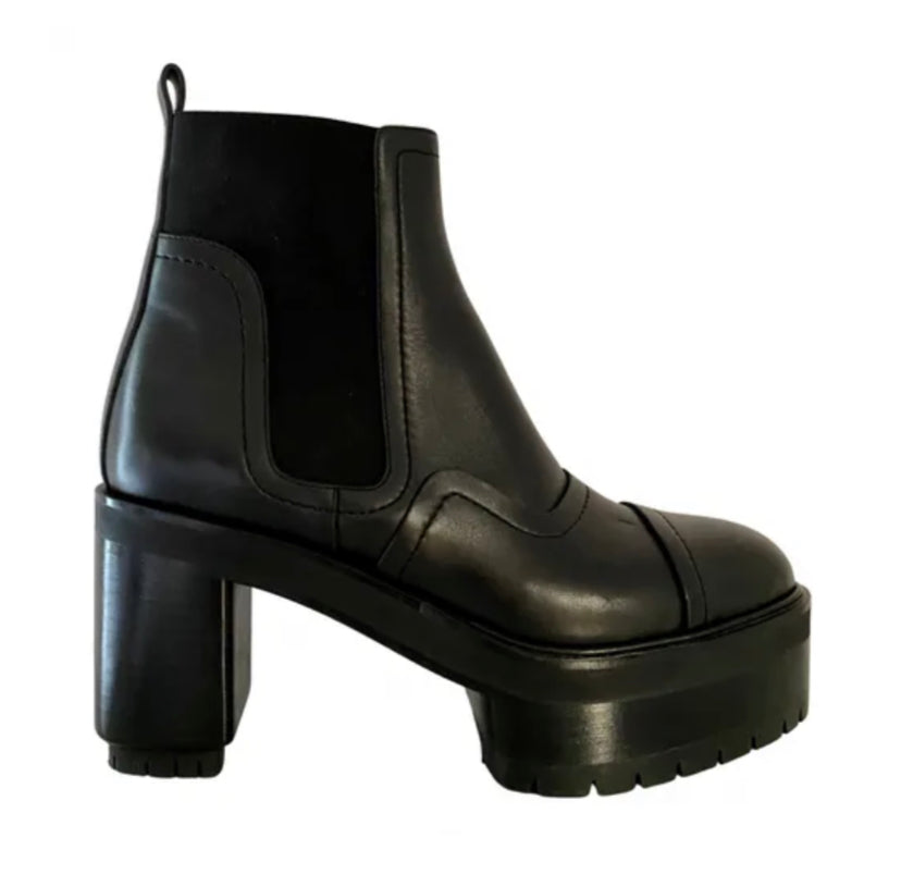 HERMÈS LEATHER PUNCHY BOTTINES