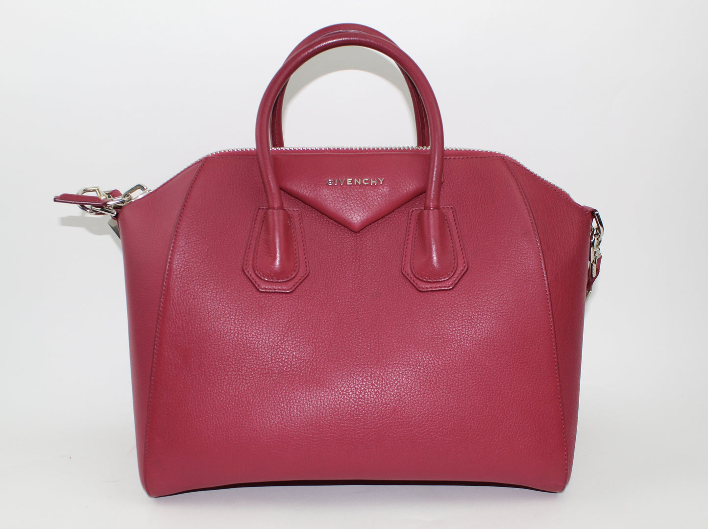 GIVENCHY MEDIUM ANTIGONA BAG
