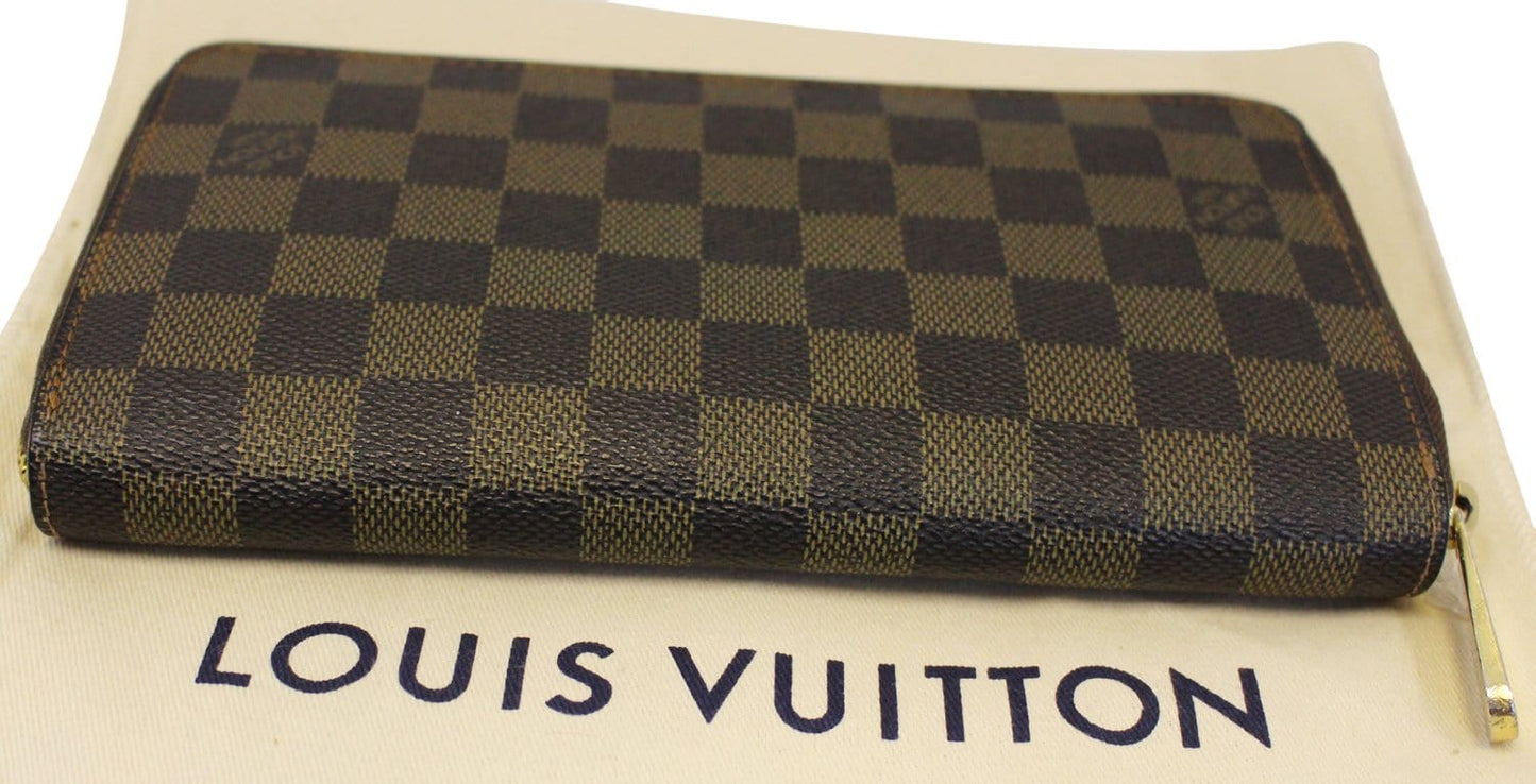 LOUIS VUITTON Damier Ebene Brown Zippy Wallet
