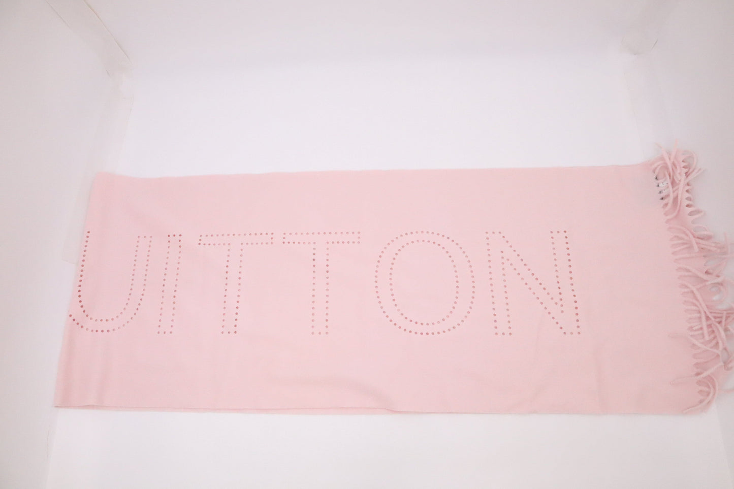 Louis Vuitton Perforated Scarf in Pink Cashmere