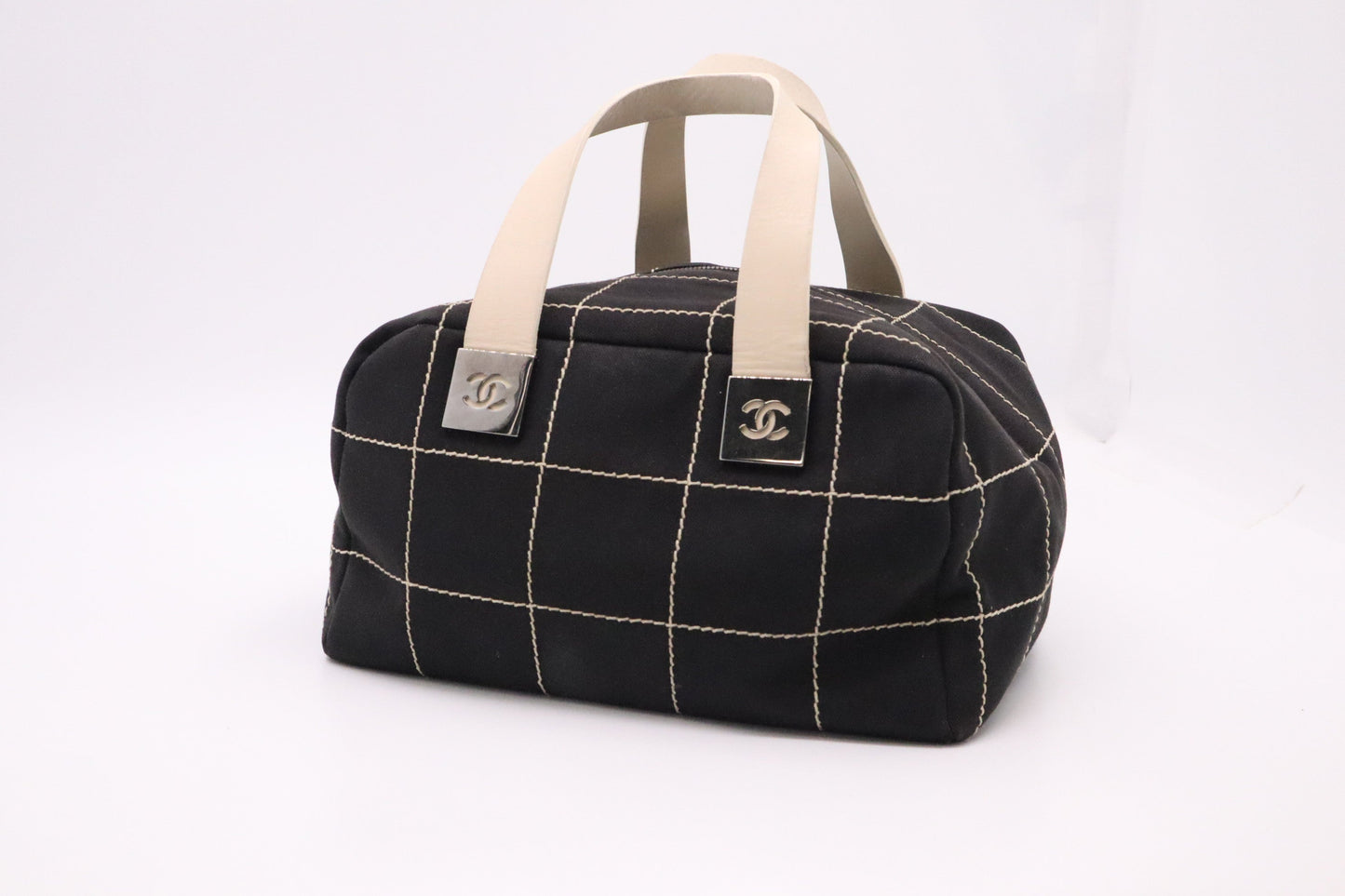 Chanel Chocolate Bar Handbag in Black Canvas