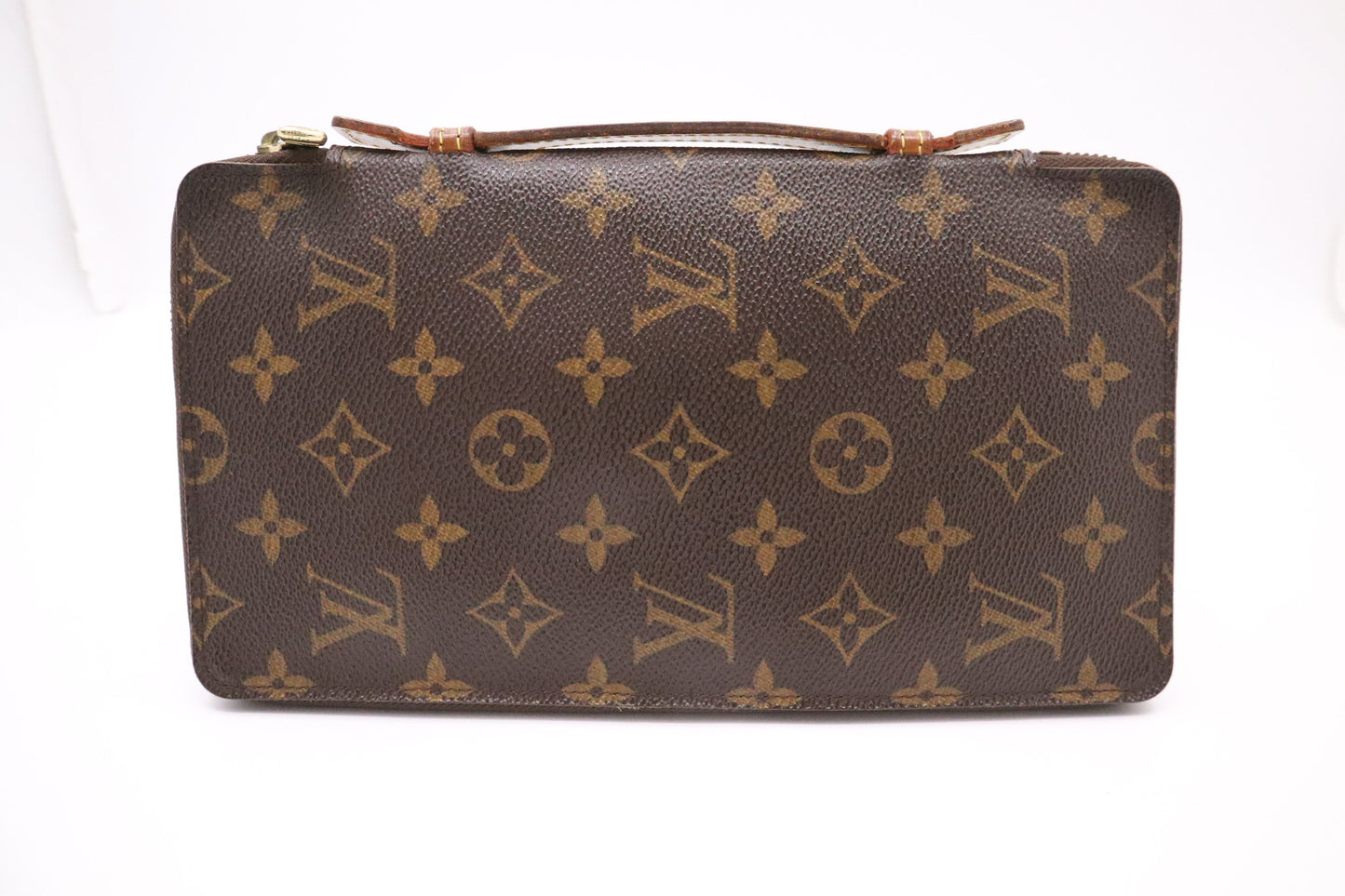 Louis Vuitton Travel Case in Monogram Canvas