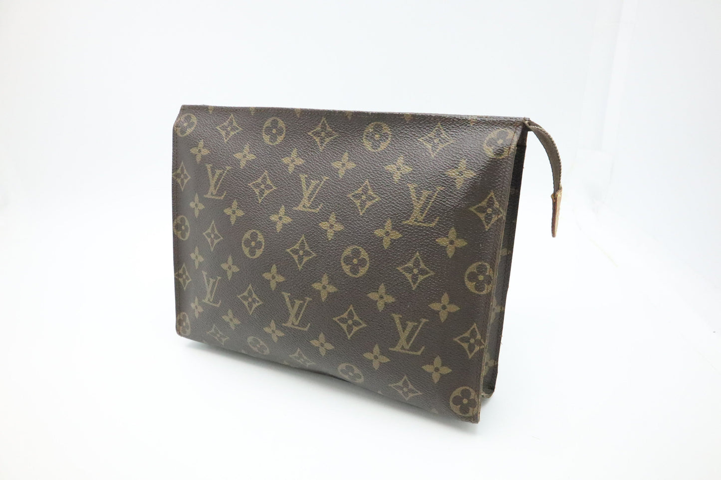Louis Vuitton Toiletry 26 in Monogram Canvas