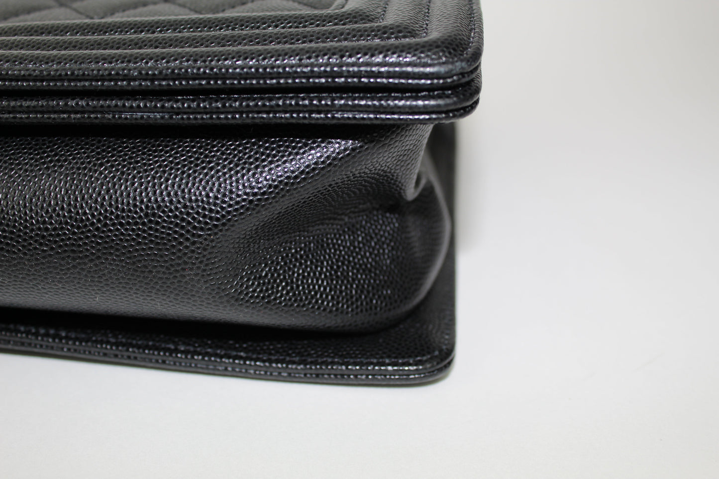 CHANEL NEW MEDIUM CAVIAR BOY BAG