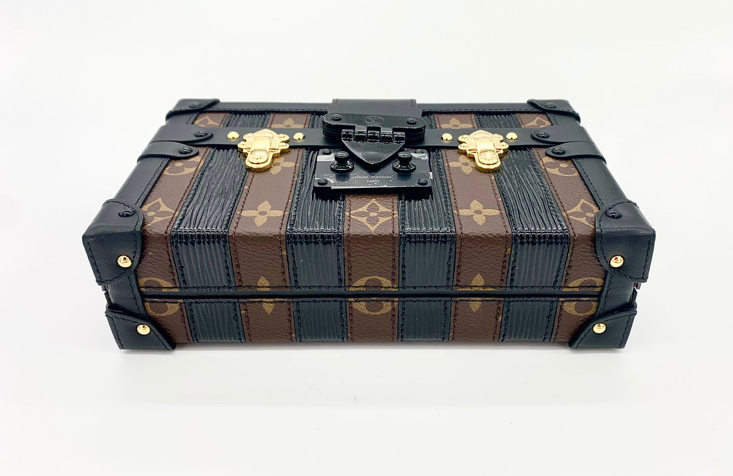 LOUIS VUITTON PETIT MONOGRAM MALLE TRUNK