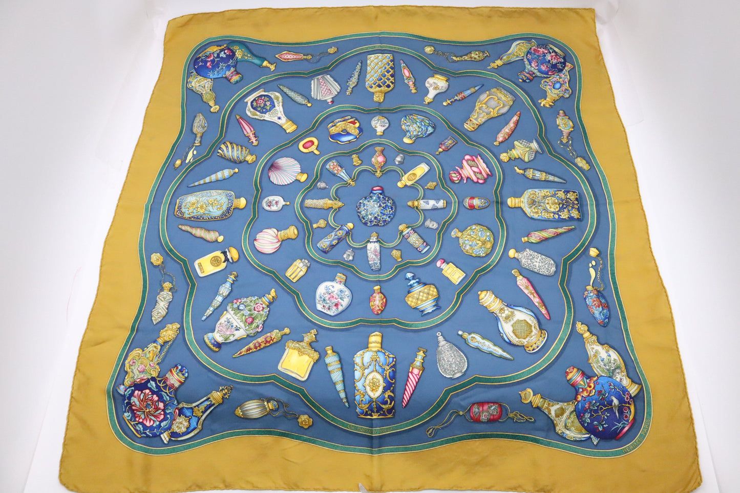 Hermes Carre 90 "Pourvu qu`on ait L`ivesse" in Blue