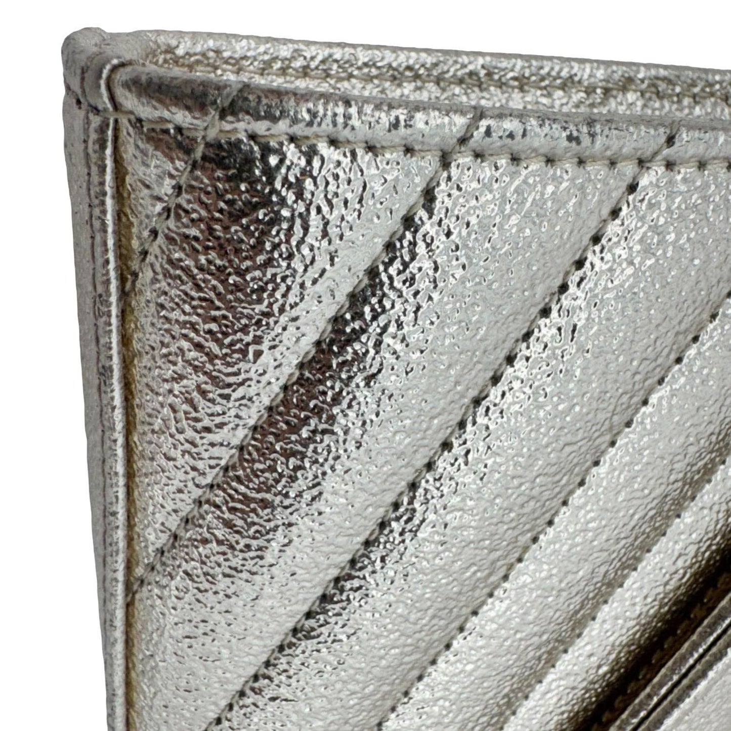 YVES SAINT LAURENT Cassandre Metallic Grain De Poudre Leather Shoulder Bag Silver