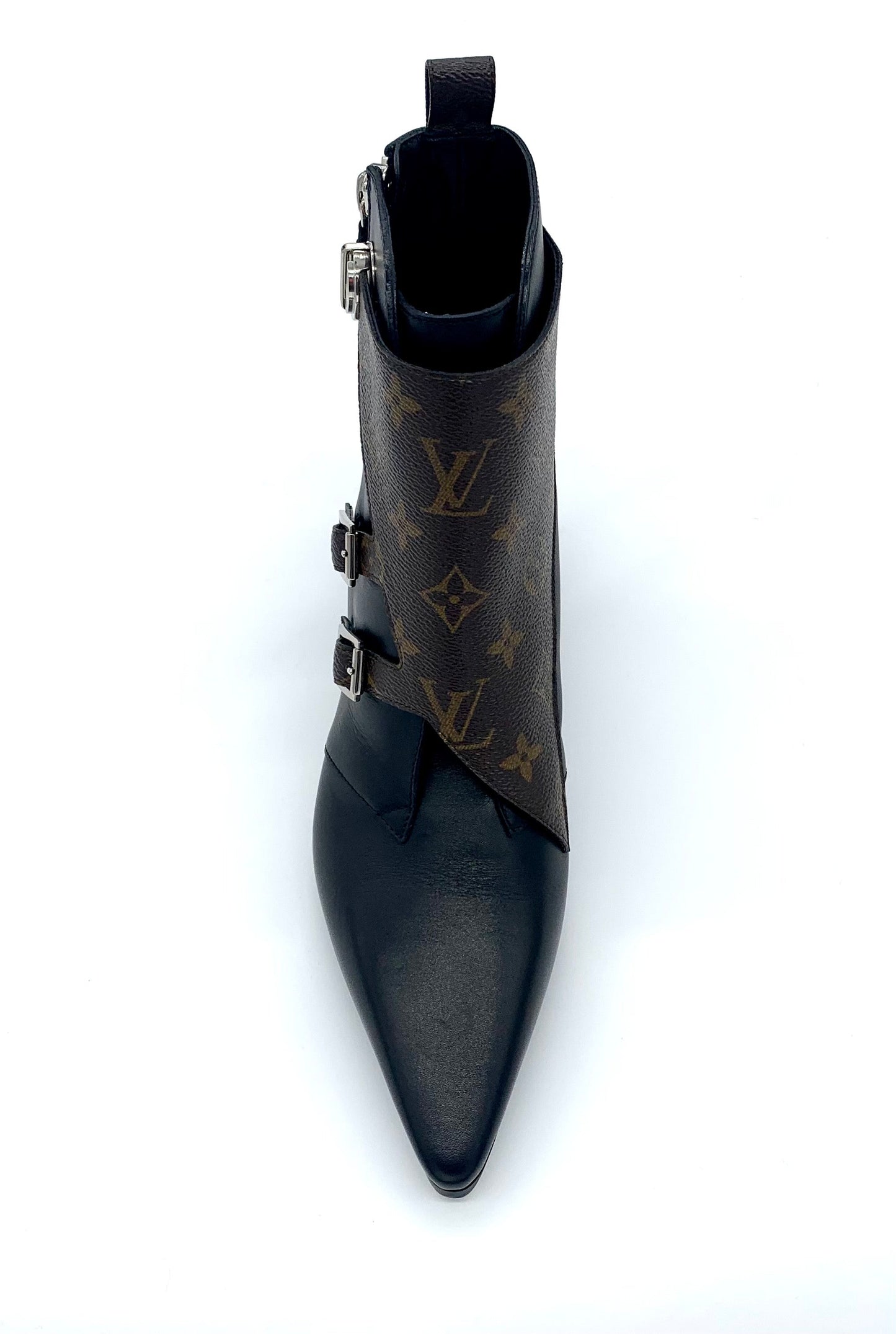 LOUIS VUITTON JUMBLE FLAT ANKLE BOOTS