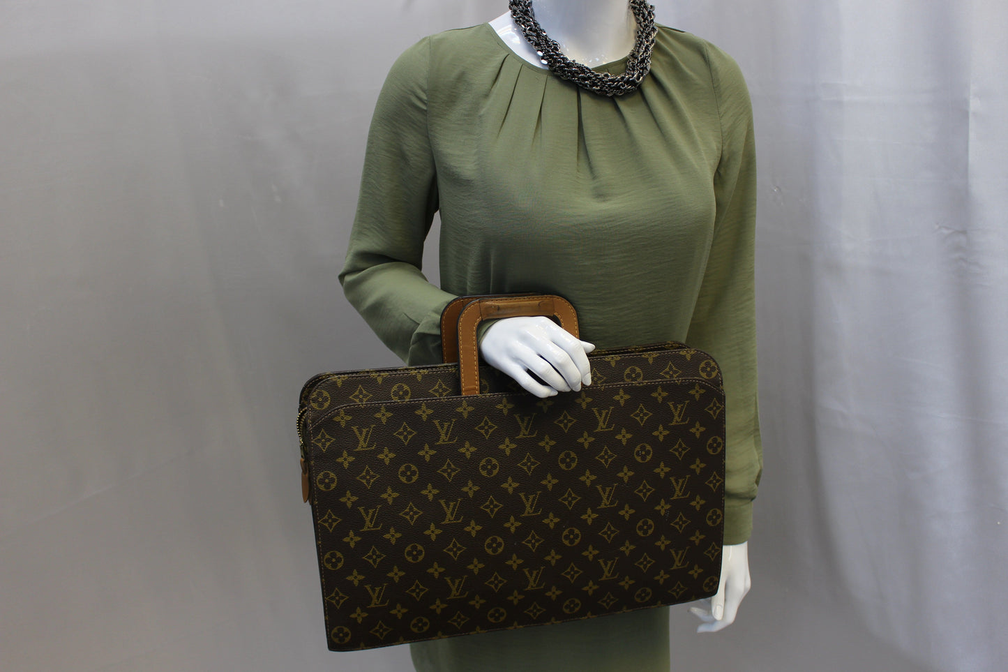 LOUIS VUITTON Monogram Canvas Brown Document Briefcase Bag Vintage - Sale